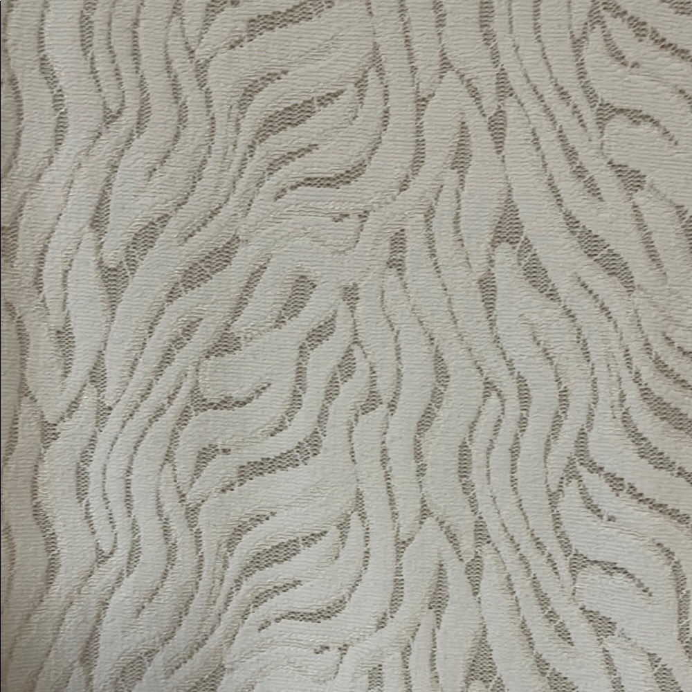 Cream Textured Bodysuit - Picture 2 of 2